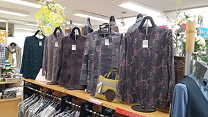 三郷市の婦人服